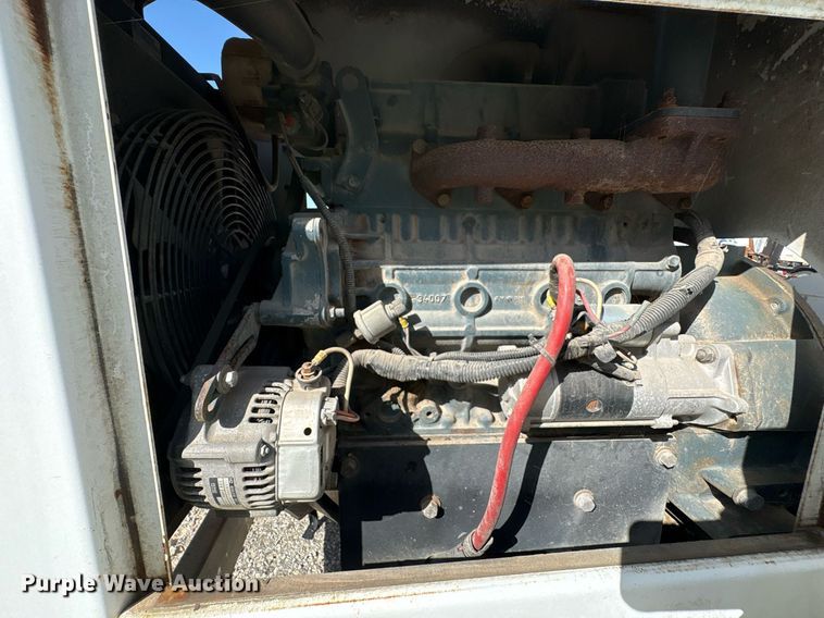 image for item YA0772 2008 Altec DC 1217 wood chipper