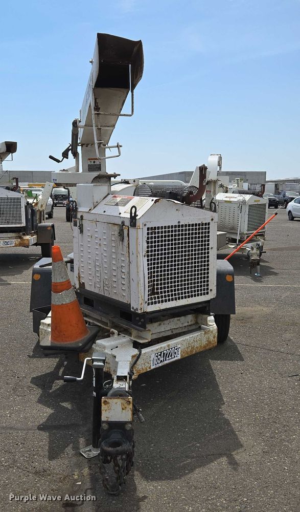 image for item YA0776 2015 Altec DC 1317 wood chipper