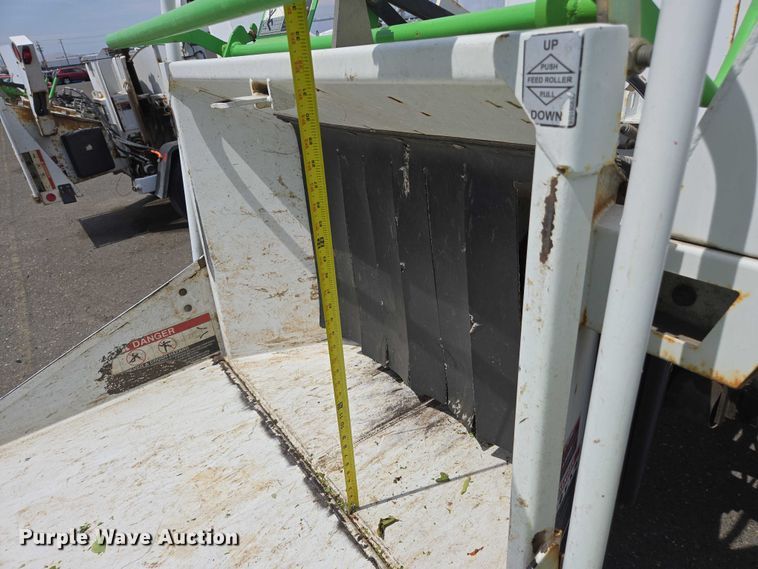 image for item YA0776 2015 Altec DC 1317 wood chipper