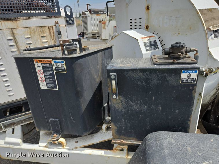 image for item YA0776 2015 Altec DC 1317 wood chipper