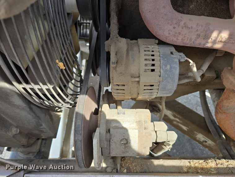 image for item YA0776 2015 Altec DC 1317 wood chipper