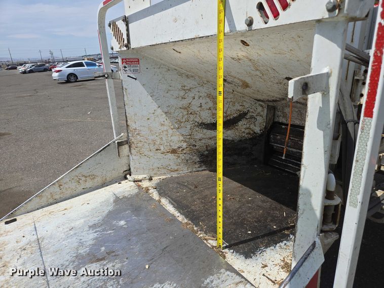 image for item YA0797 2017 Bandit 200UC wood chipper