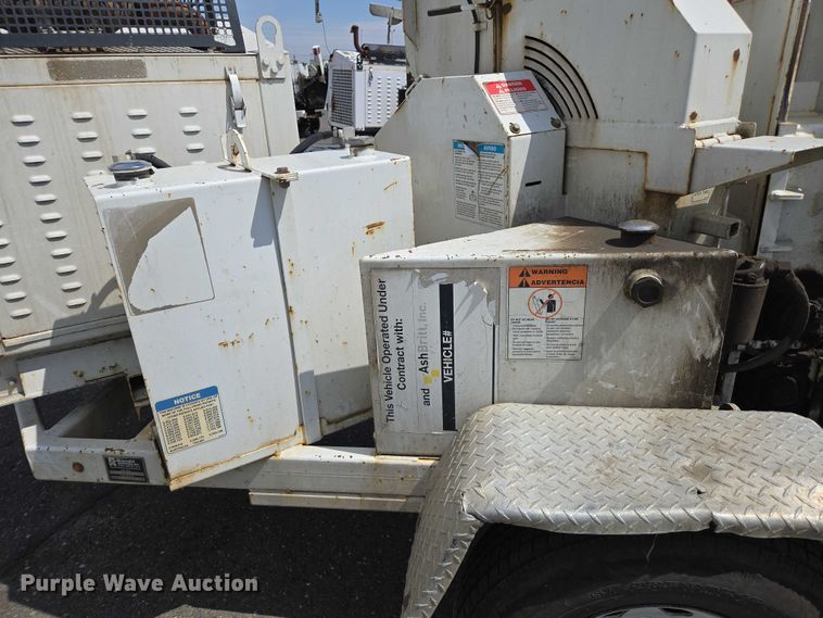 image for item YA0797 2017 Bandit 200UC wood chipper