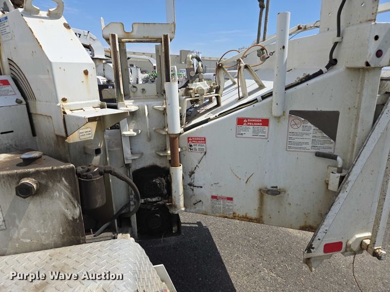 image for item YA0797 2017 Bandit 200UC wood chipper