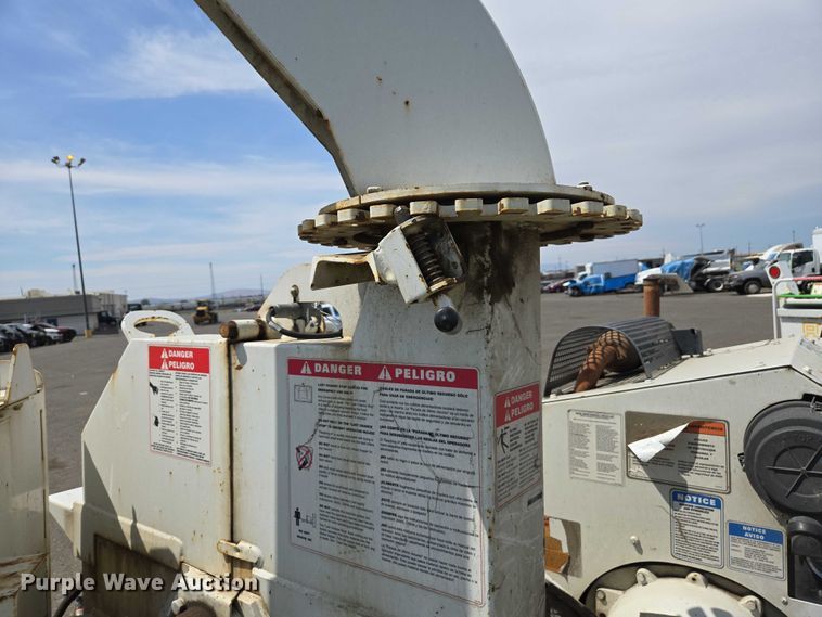 image for item YA0797 2017 Bandit 200UC wood chipper