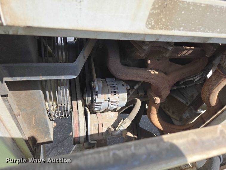 image for item YA0797 2017 Bandit 200UC wood chipper