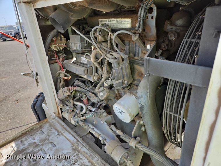 image for item YA0797 2017 Bandit 200UC wood chipper