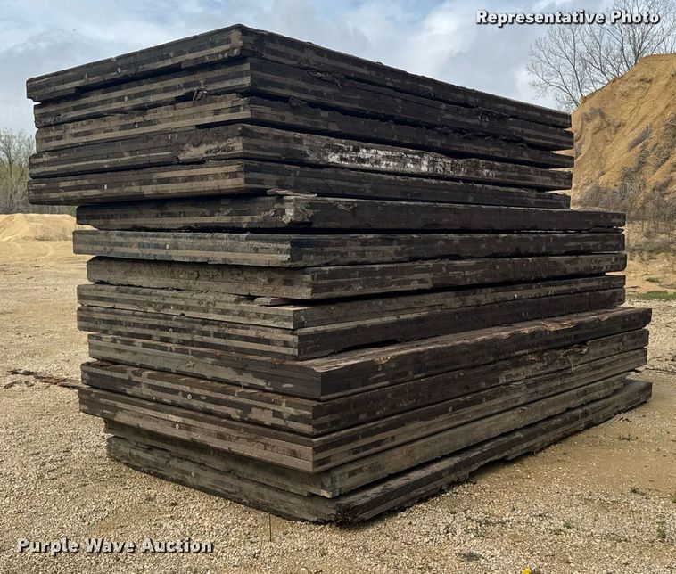 image for item ZA0671 (15) crane mats 