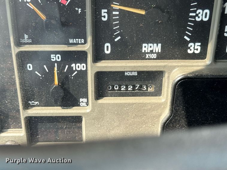 image for item DJ9676 2002 International 4900 dump truck