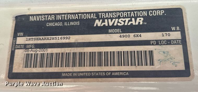 image for item DJ9676 2002 International 4900 dump truck