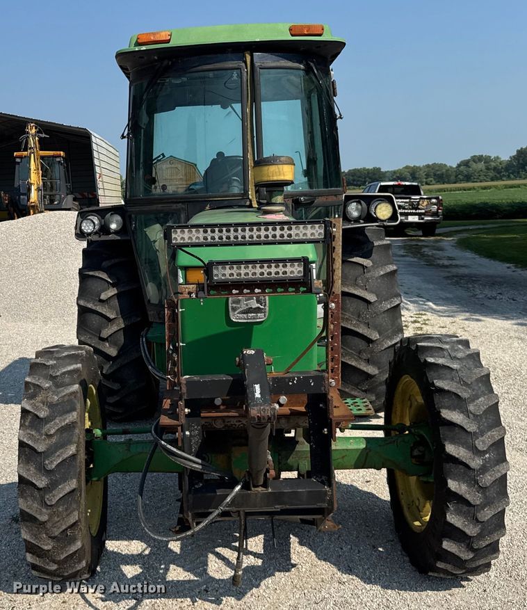 image for item DJ9701 John Deere 2550 MFWD tractor