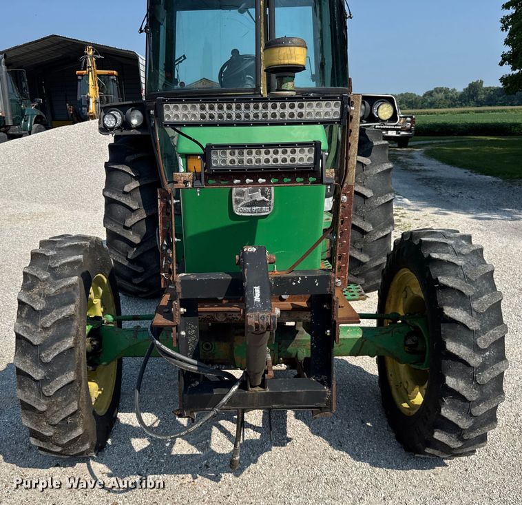 image for item DJ9701 John Deere 2550 MFWD tractor