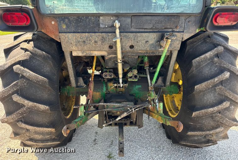 image for item DJ9701 John Deere 2550 MFWD tractor