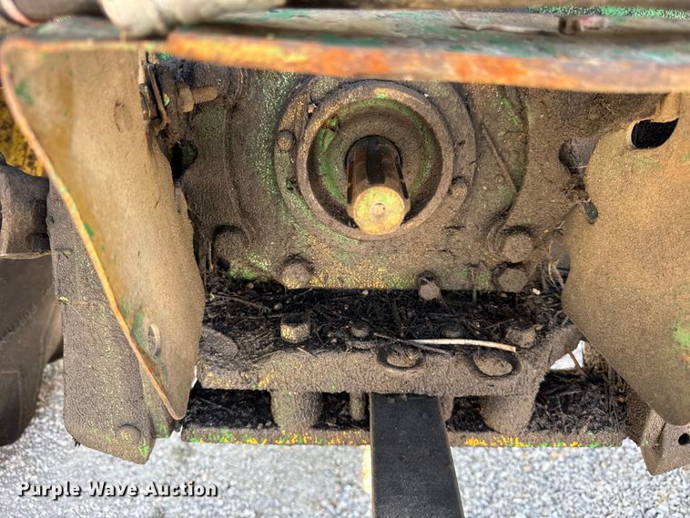 image for item DJ9701 John Deere 2550 MFWD tractor