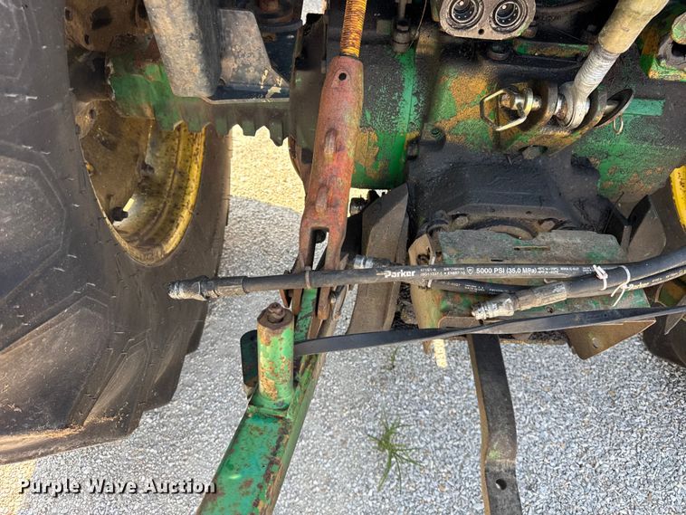 image for item DJ9701 John Deere 2550 MFWD tractor