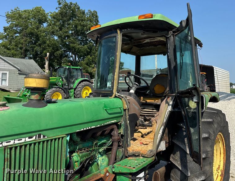 image for item DJ9701 John Deere 2550 MFWD tractor