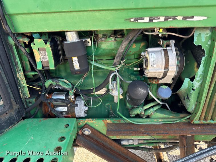 image for item DJ9701 John Deere 2550 MFWD tractor