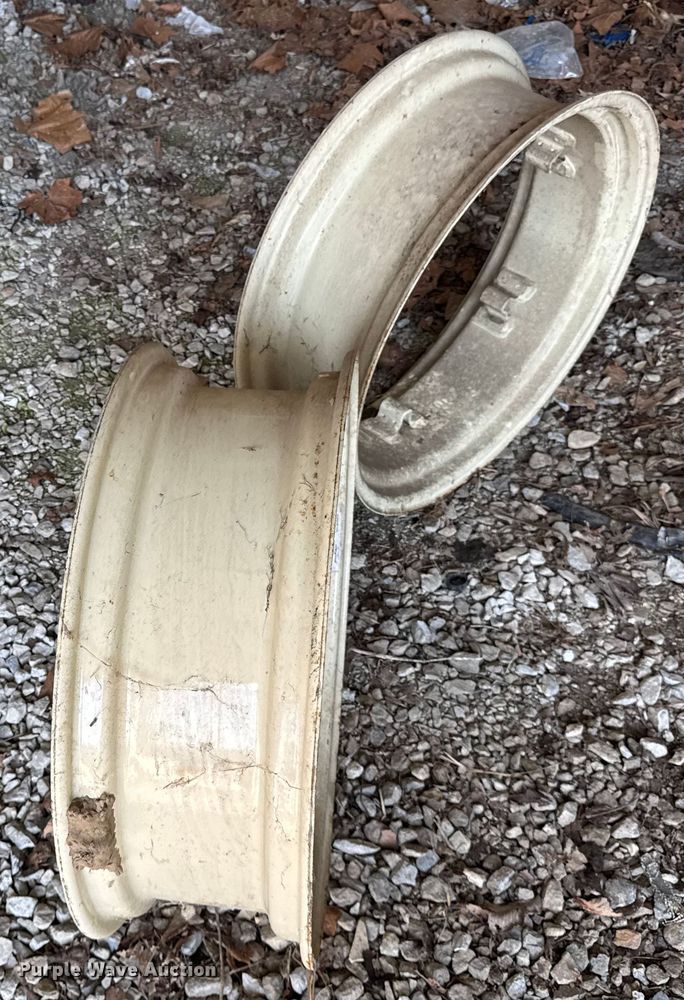 image for item DJ9701 John Deere 2550 MFWD tractor