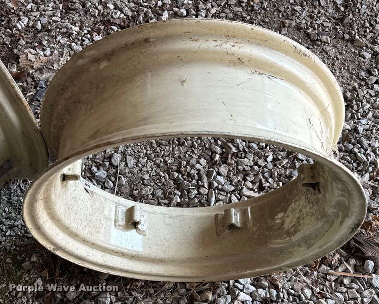 image for item DJ9701 John Deere 2550 MFWD tractor