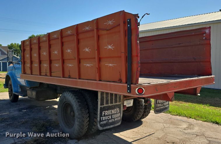 image for item DR3782 1971 Chevrolet C50 grain truck