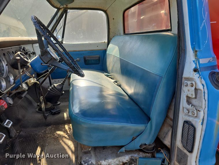 image for item DR3782 1971 Chevrolet C50 grain truck