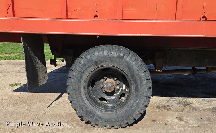 image for item DR3782 1971 Chevrolet C50 grain truck