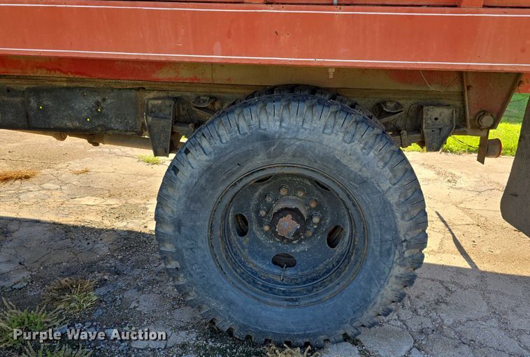 image for item DR3782 1971 Chevrolet C50 grain truck