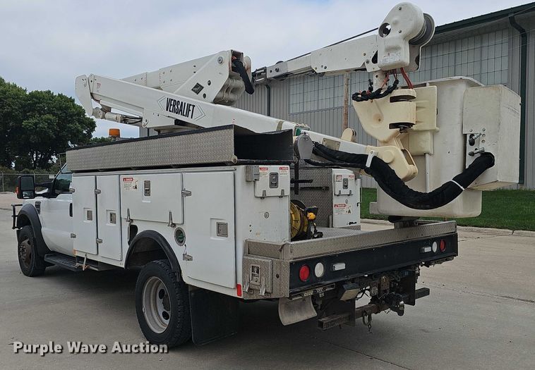 image for item DR3950 2009 Ford F550 XL Super Duty bucket truck