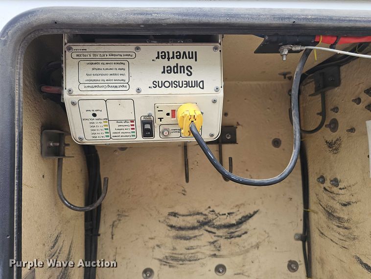 image for item DR3950 2009 Ford F550 XL Super Duty bucket truck