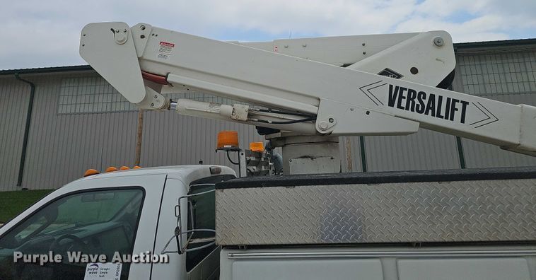 image for item DR3950 2009 Ford F550 XL Super Duty bucket truck