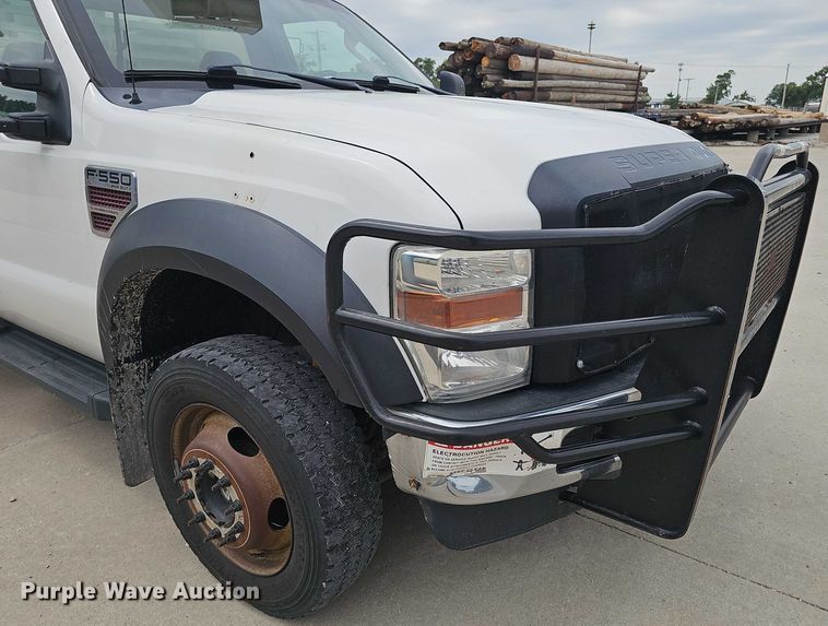 image for item DR3950 2009 Ford F550 XL Super Duty bucket truck