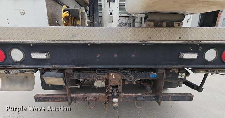 image for item DR3950 2009 Ford F550 XL Super Duty bucket truck