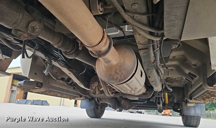 image for item DR3950 2009 Ford F550 XL Super Duty bucket truck