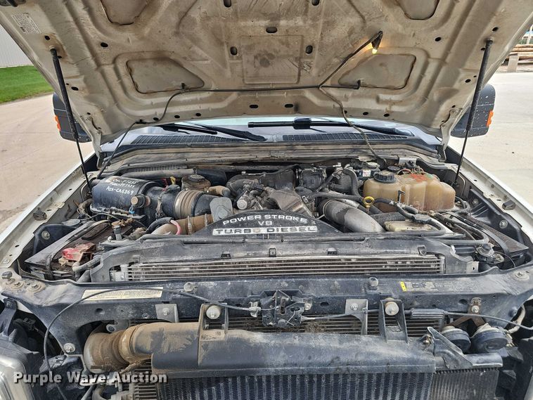 image for item DR3950 2009 Ford F550 XL Super Duty bucket truck