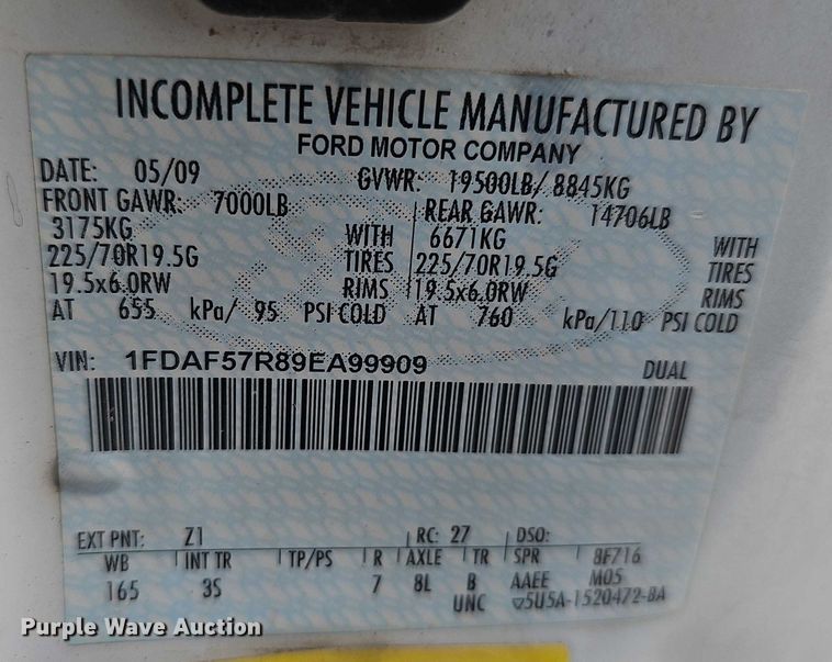 image for item DR3950 2009 Ford F550 XL Super Duty bucket truck