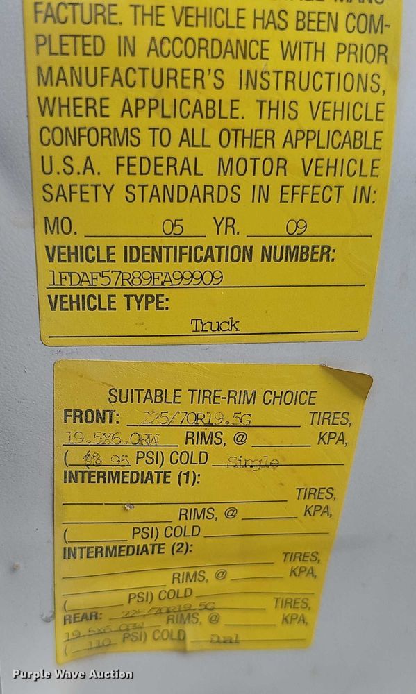 image for item DR3950 2009 Ford F550 XL Super Duty bucket truck