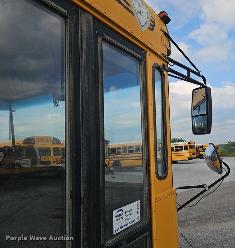 image for item DR3952 2005 IC Corporation FE300 school bus