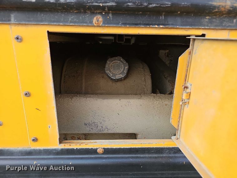 image for item DR3952 2005 IC Corporation FE300 school bus