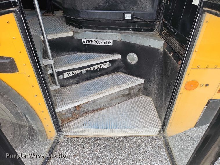 image for item DR3952 2005 IC Corporation FE300 school bus