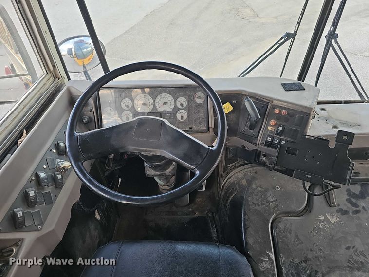 image for item DR3952 2005 IC Corporation FE300 school bus