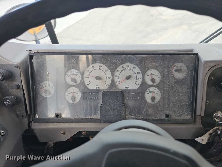 image for item DR3952 2005 IC Corporation FE300 school bus