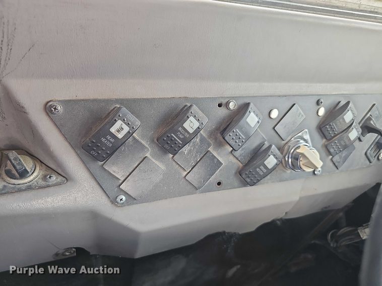 image for item DR3952 2005 IC Corporation FE300 school bus