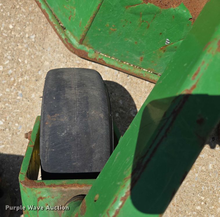 image for item DS4289 (3) John Deere 1445 lawn mower