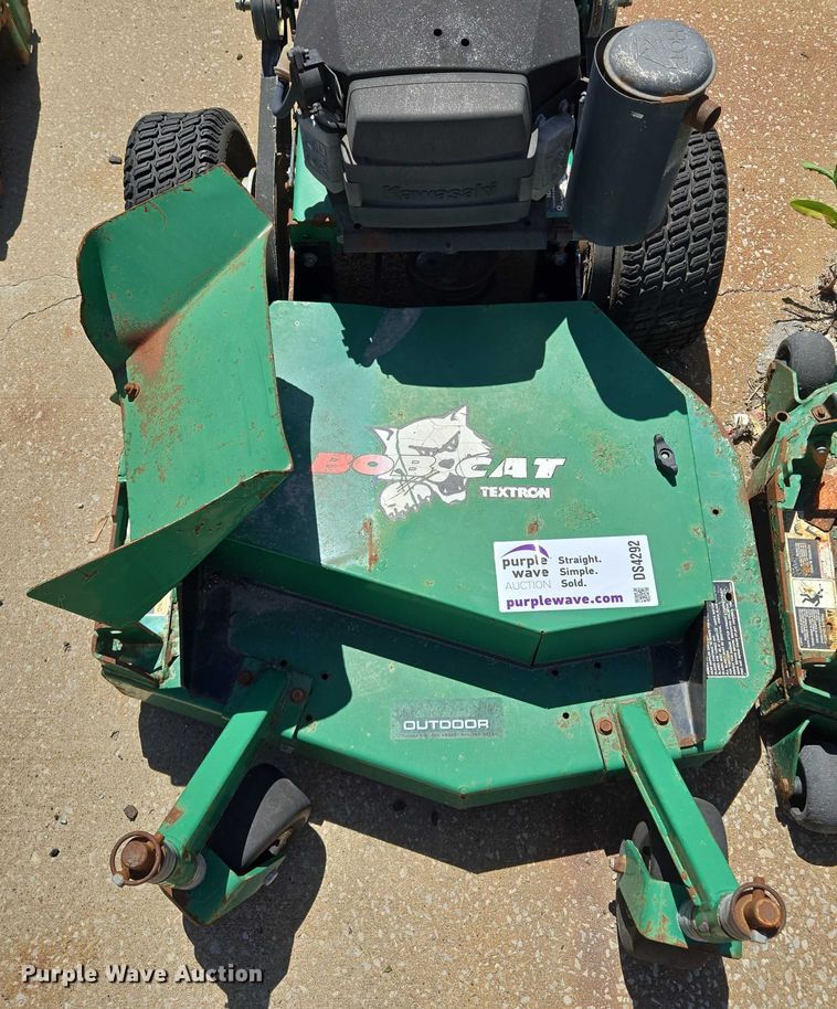 image for item DS4292 (4) lawn mower