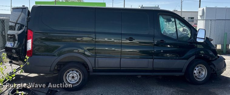 image for item DS4297 2017 Ford Transit 150 van