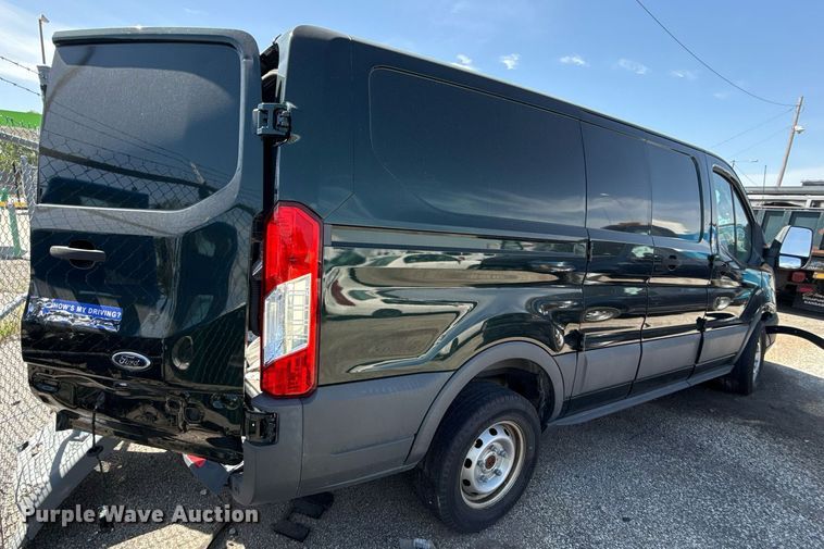 image for item DS4297 2017 Ford Transit 150 van