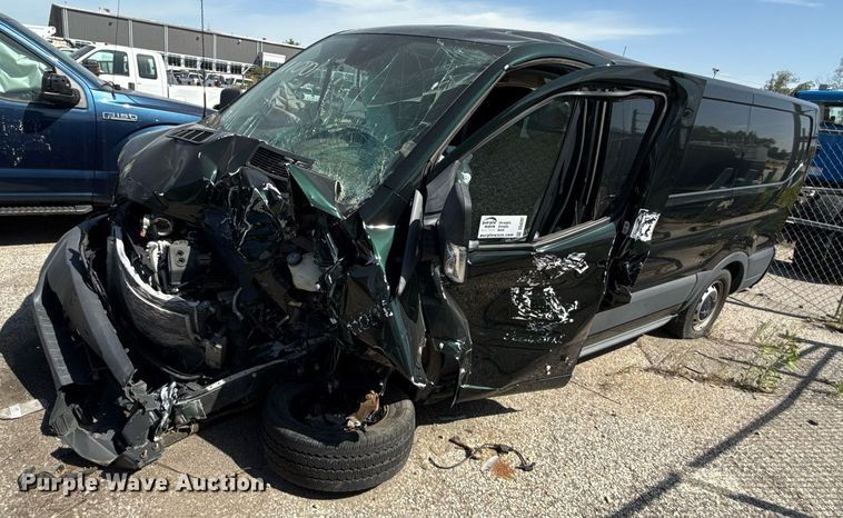 image for item DS4297 2017 Ford Transit 150 van