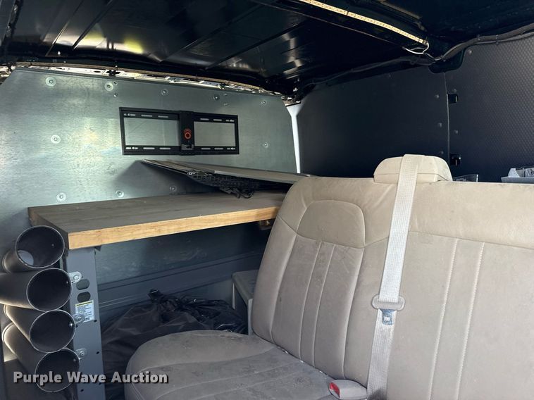 image for item DS4297 2017 Ford Transit 150 van