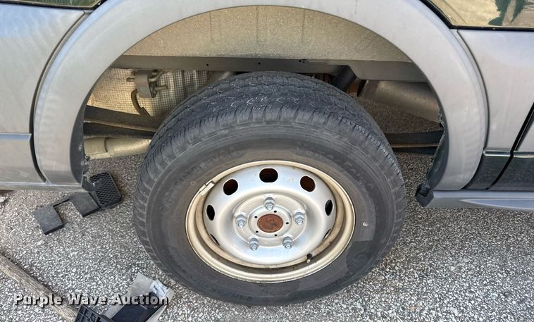 image for item DS4297 2017 Ford Transit 150 van