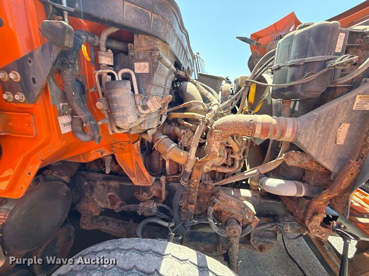 image for item DS4300 2009 International WorkStar 7600 dump truck